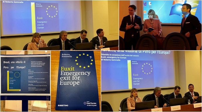 Collage di foto della presentazione del volume