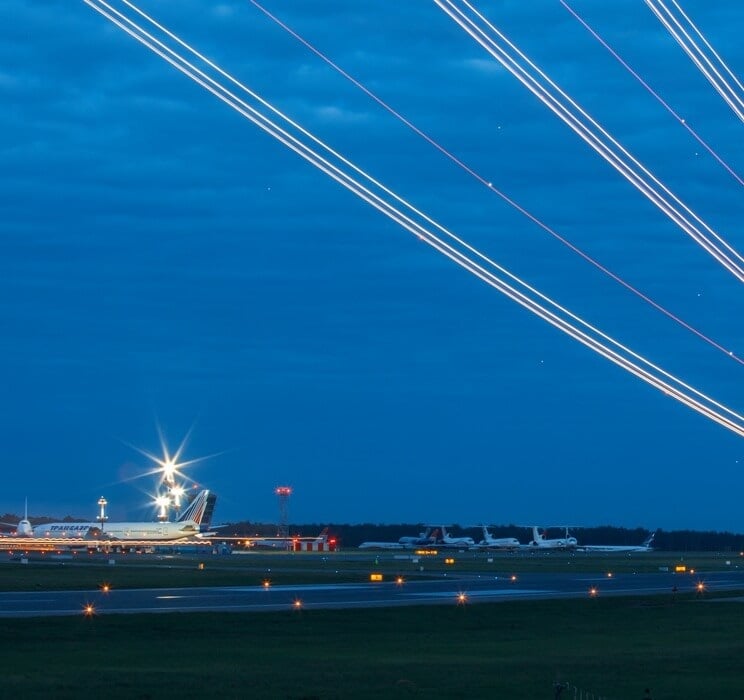 Airplane image